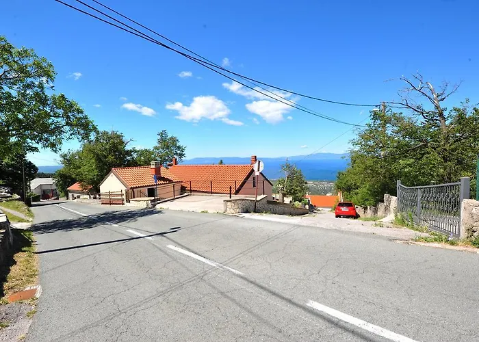 Jasna With Breathtaking Sea View, Terrace And Free Parking