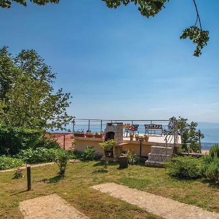 Apartment Jasna With Breathtaking Sea View, Terrace And Free Parking Hreljin