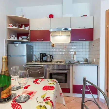 Jasna With Breathtaking Sea View, Terrace And Free Parking Apartman *