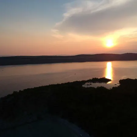 Jasna With Breathtaking Sea View, Terrace And Free Parking